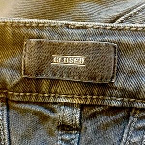 JEANS BY Closed